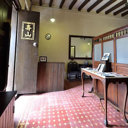 Yong Yi Yuen Guesthouse George Town Exterior photo